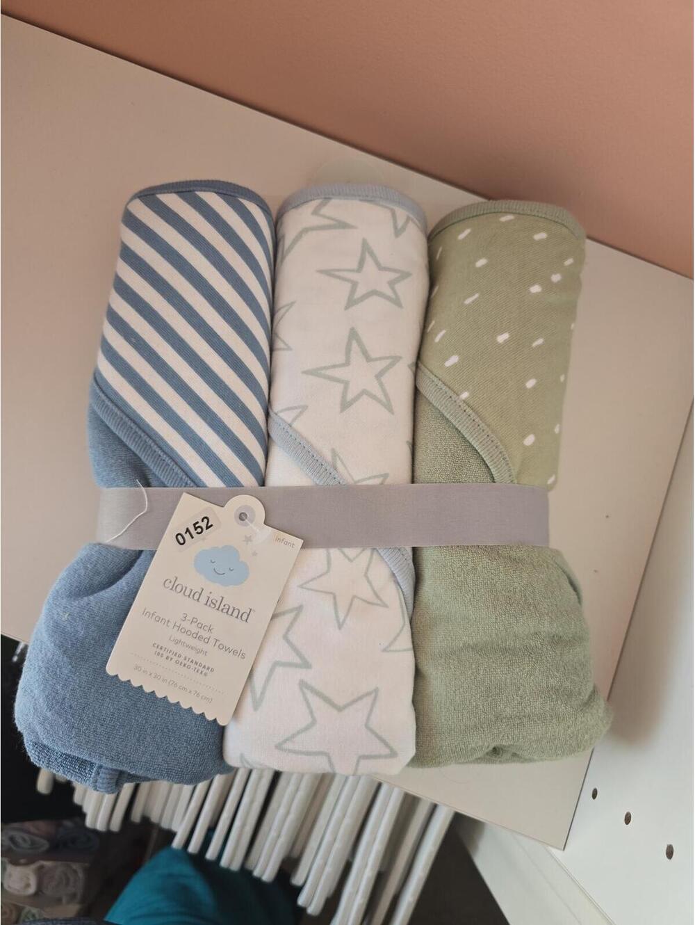 New 3 pack of infant hooded towels. Item 152 bin 13